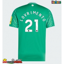 Camisa de Futebol Newcastle United Tino Livramento #21 Equipamento Secundário 2025-26 Manga Curta